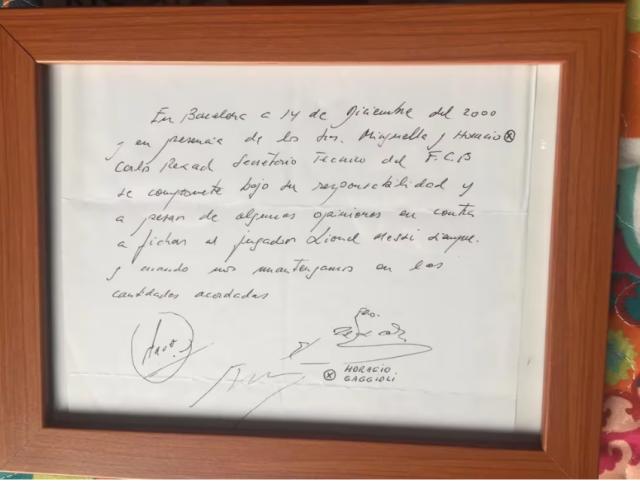 开云体育下载-巴萨签梅西餐巾纸文件拍卖 明格利亚要让它拍不成